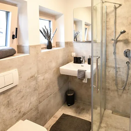 Kleine Point - Daire Wagrain